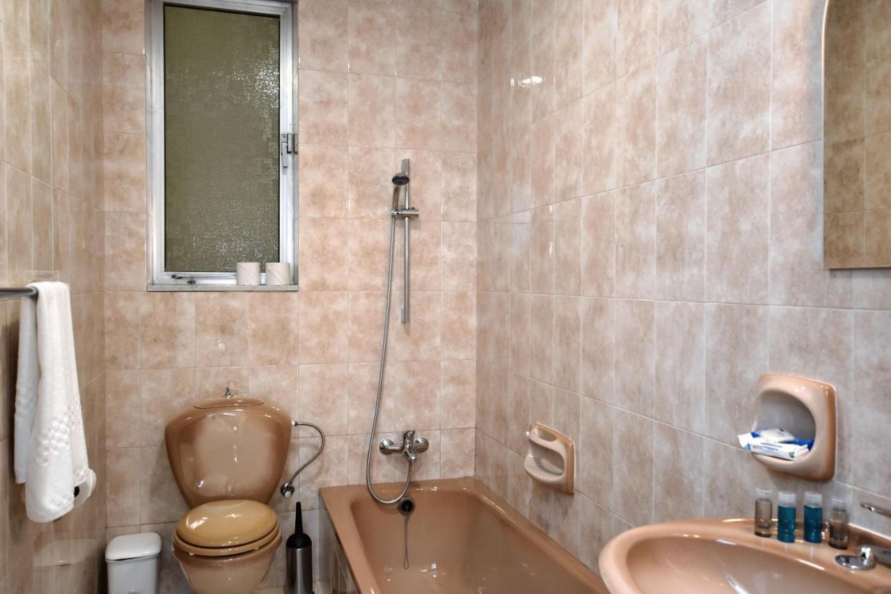 2 Bedroom, Central And Spacious Apartment With Sea View - 2 Msida Kültér fotó