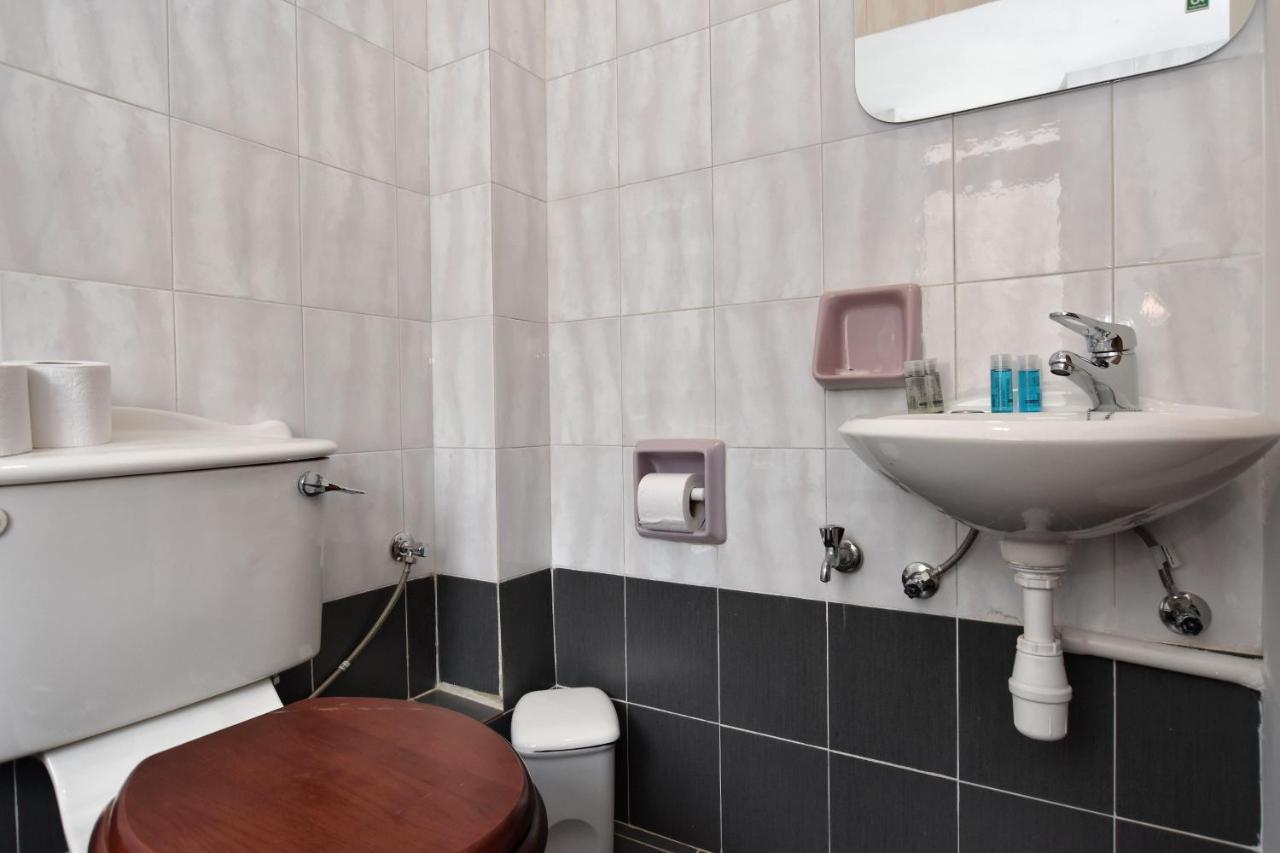 2 Bedroom, Central And Spacious Apartment With Sea View - 2 Msida Kültér fotó