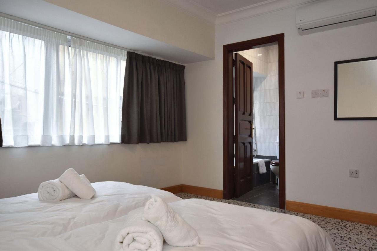 2 Bedroom, Central And Spacious Apartment With Sea View - 2 Msida Kültér fotó