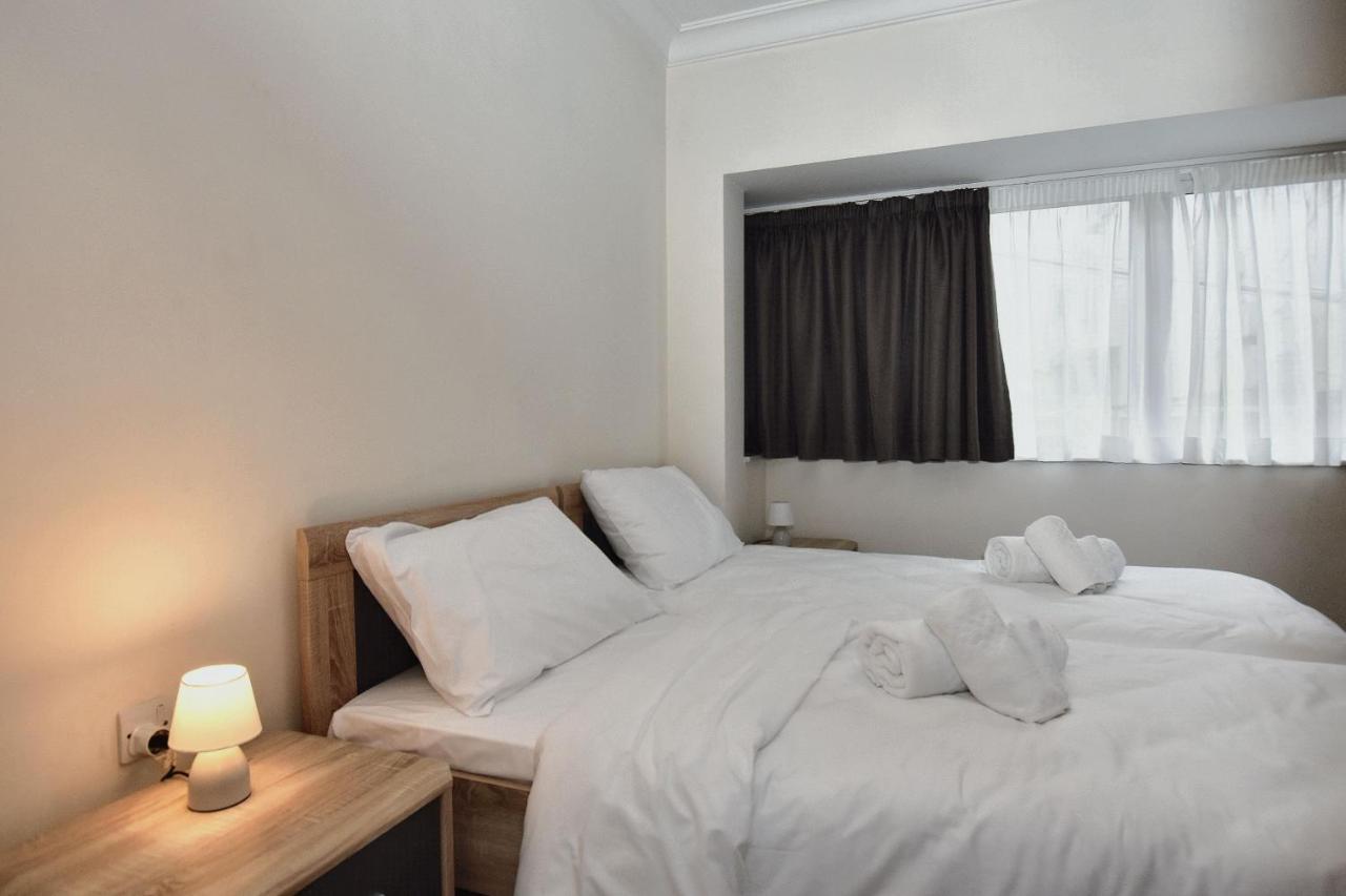 2 Bedroom, Central And Spacious Apartment With Sea View - 2 Msida Kültér fotó